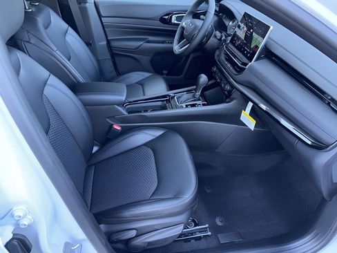 New 2026 Jeep Compass Latitude AWD/4WD image 39