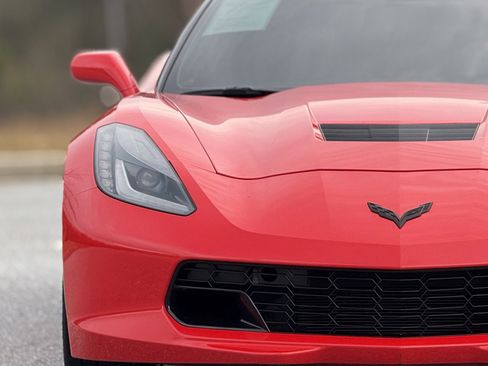 Used 2015 Chevrolet Corvette Stingray Coupe image 13