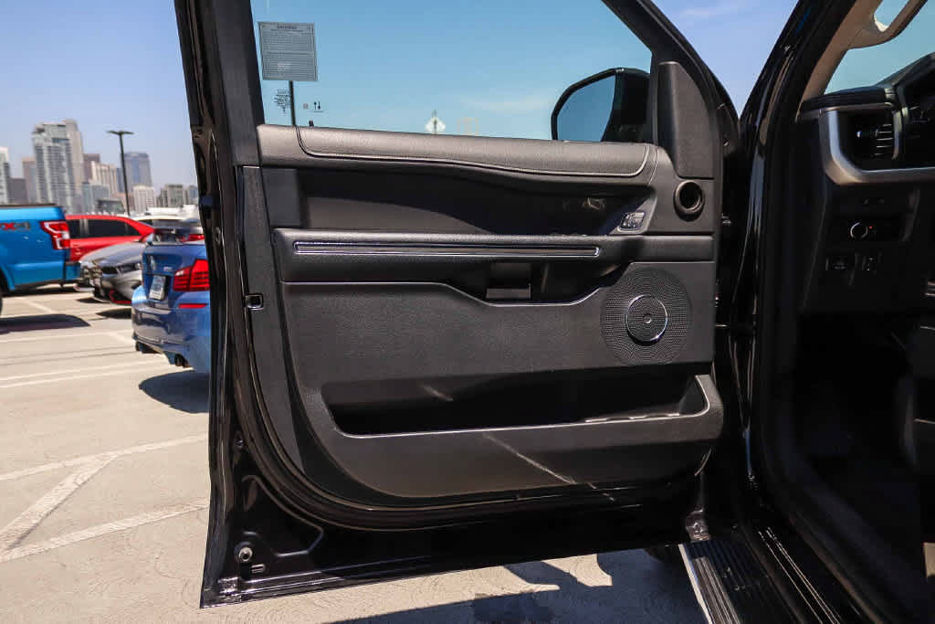 Certified 2023 Ford Expedition Max XLT RWD image 23
