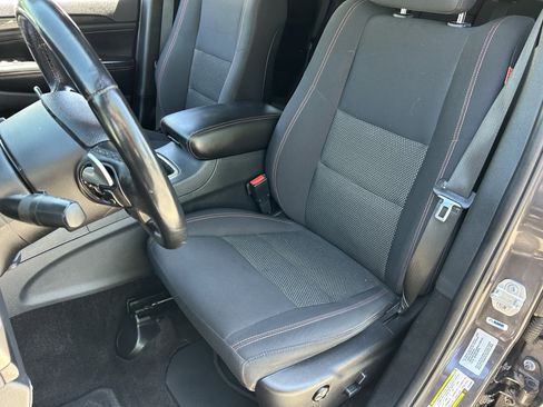 Used 2017 Jeep Grand Cherokee Laredo 75th Anniversary RWD image 18