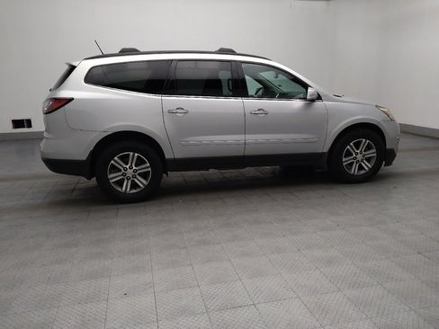 Used 2017 Chevrolet Traverse LT FWD image 10
