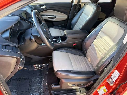 Used 2019 Ford Escape SEL AWD/4WD image 21