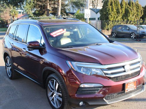 Used 2016 Honda Pilot Touring image 3