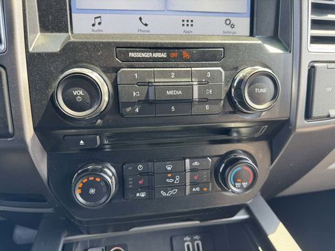 Used 2016 Ford F150 XLT w/ Equipment Group 302A Luxury image 33