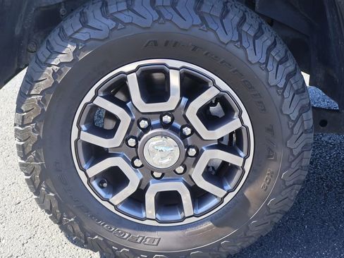 Used 2022 RAM 2500 Limited image 10