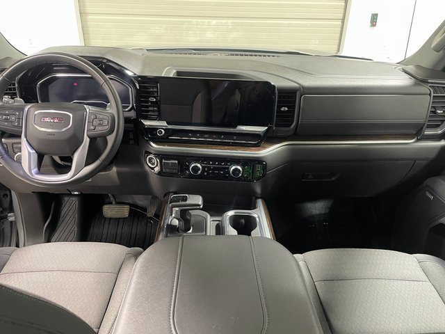 Used 2025 GMC Sierra 1500 Elevation w/ Preferred Package AWD/4WD image 13