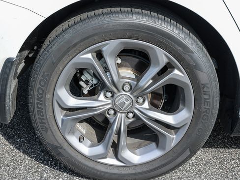 Used 2023 Honda Accord EX-L image 12