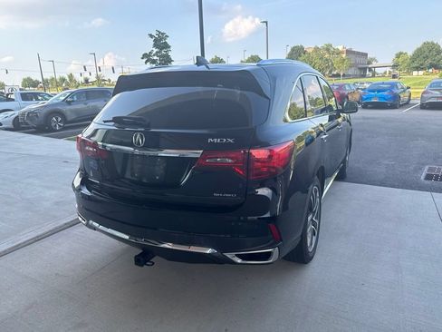 Used 2017 Acura MDX SH-AWD w/ Advance Package image 6