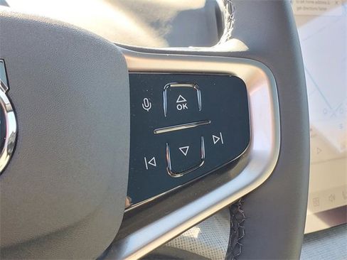 New 2025 Volvo EX30 Plus w/ Protection Package Premier image 16