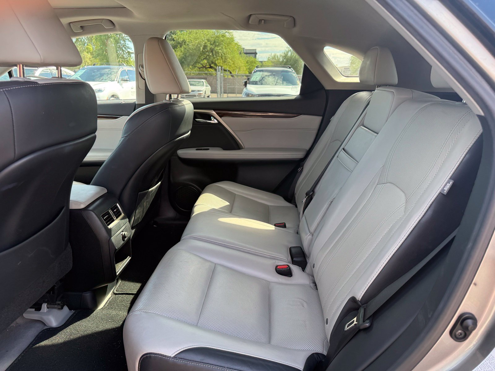 Used 2017 Lexus RX 350 FWD w/ Premium Package image 9