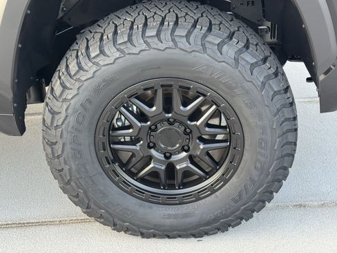 New 2026 Toyota Tundra Limited AWD/4WD image 16