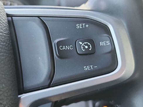 Used 2021 RAM 1500 Big Horn RWD image 28