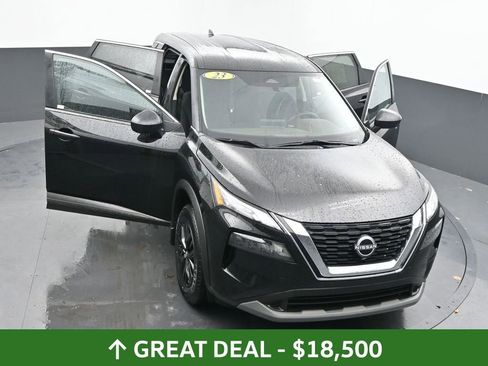 Used 2023 Nissan Rogue S image 57