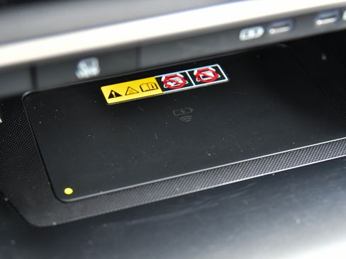 Used 2024 Lexus RZ 300e Premium image 35