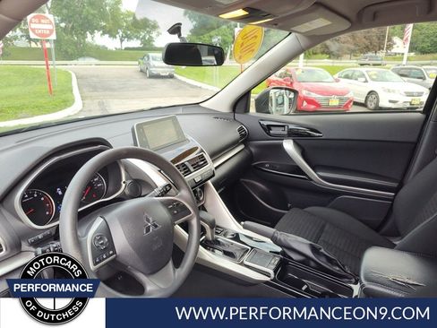 Used 2020 Mitsubishi Eclipse Cross SE FWD image 11