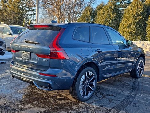 New 2026 Volvo XC60 B5 Plus w/ Climate Package AWD/4WD image 5