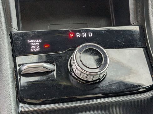 Used 2024 Jeep Grand Cherokee L Limited w/ Luxury Tech Group II image 26