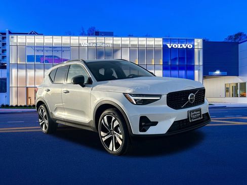 New 2026 Volvo XC40 B5 Ultra w/ Protection Package Premier image 1