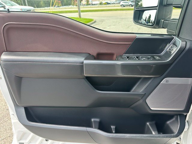 Used 2023 Ford F150 Lariat AWD/4WD image 9
