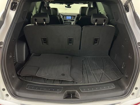 Used 2023 Buick Enclave Avenir w/ Avenir Technology Package AWD/4WD image 38