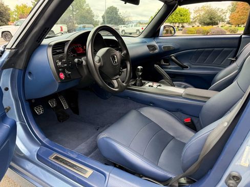Used 2005 Honda S2000 image 11