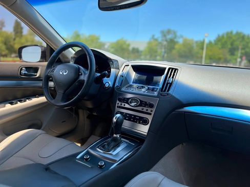 Used 2013 INFINITI G37 Journey w/ Premium Pkg RWD image 18