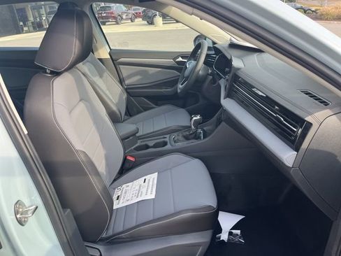 New 2026 Volkswagen Jetta SE FWD image 27