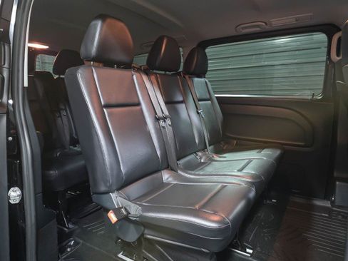 Used 2019 Mercedes-Benz Metris Passenger image 21