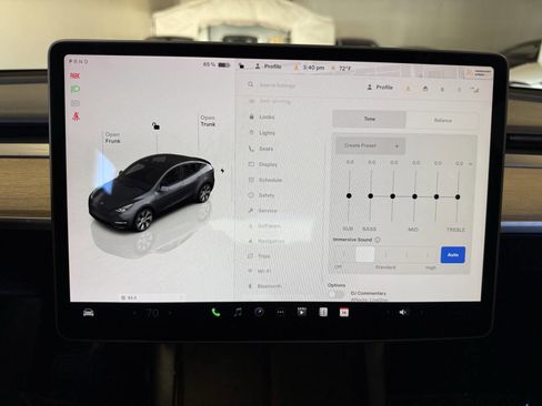 Used 2023 Tesla Model Y Long Range image 15