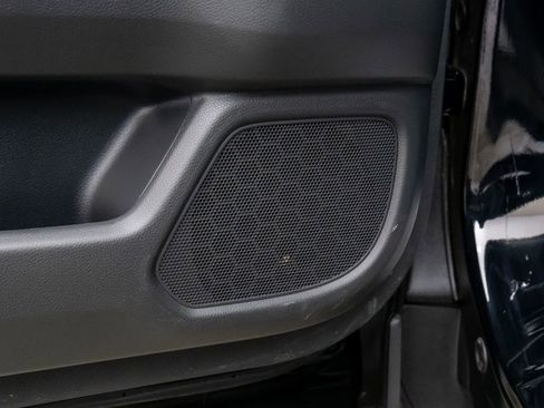 Used 2024 Honda Pilot Touring image 13