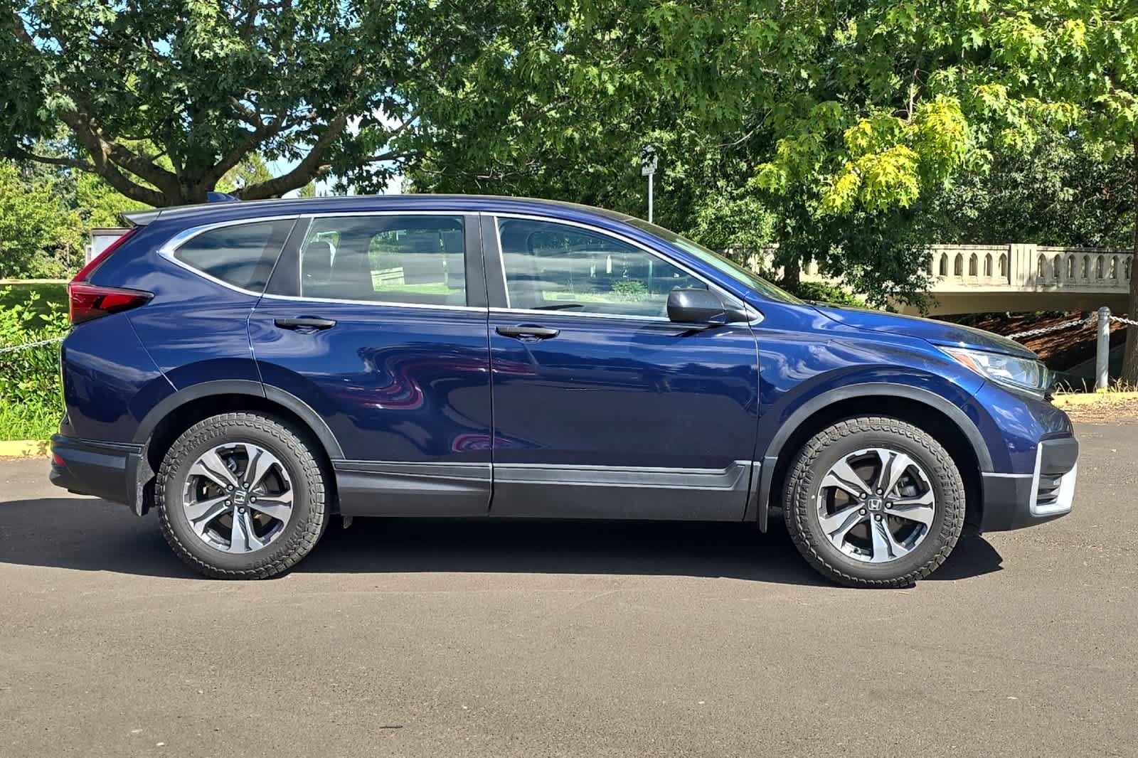 Used 2020 Honda CR-V LX image 8