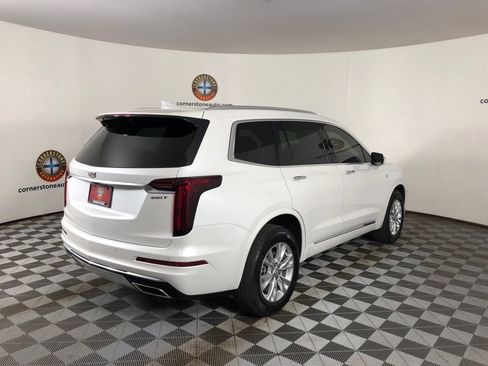 Used 2025 Cadillac XT6 Luxury AWD/4WD image 17