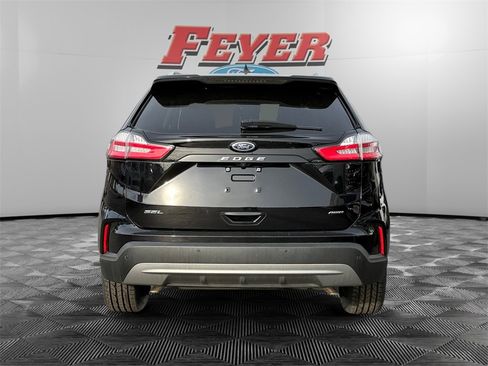 Used 2023 Ford Edge SEL w/ Convenience Package image 4