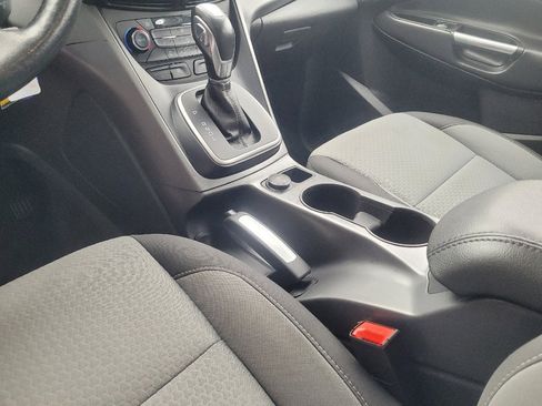 Used 2017 Ford C-MAX SE image 26