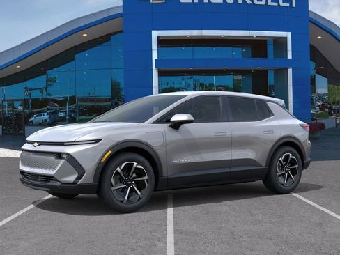 New 2026 Chevrolet Equinox EV LT image 29