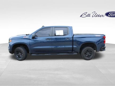 Used 2022 Chevrolet Silverado 1500 Custom Trail Boss w/ LPO, Dark Essentials Package image 8