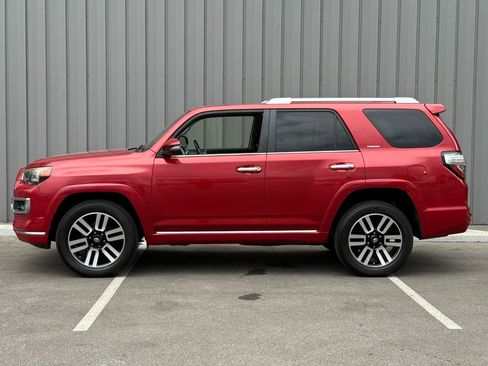 Used 2017 Toyota 4Runner Limited AWD/4WD image 8