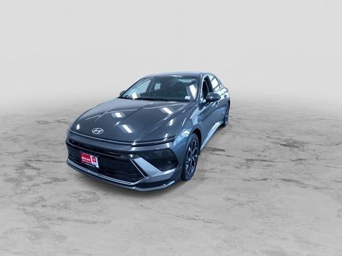 Used 2025 Hyundai Sonata SEL FWD image 6