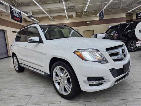 Used 2014 Mercedes-Benz GLK 350 4MATIC image 5