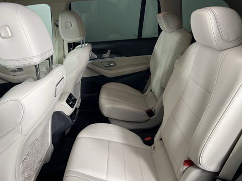 Used 2020 Mercedes-Benz GLS 450 4MATIC image 20