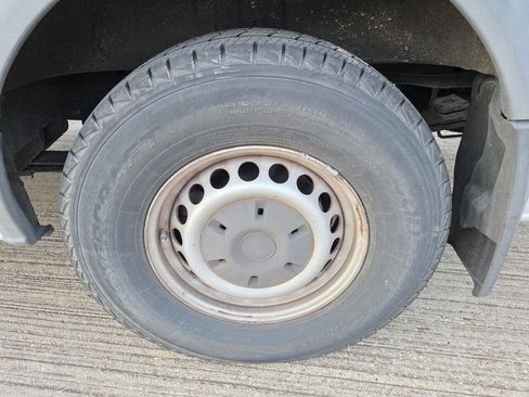 Used 2014 Freightliner Sprinter 2500 image 22