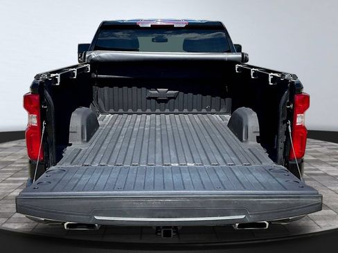 Used 2022 Chevrolet Silverado 1500 RST AWD/4WD image 9