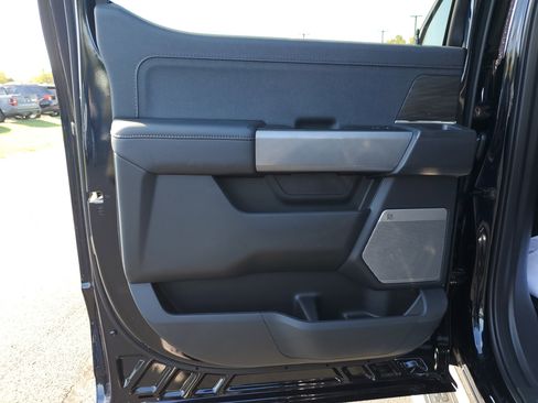 New 2025 Ford F150 Lariat w/ Equipment Group 502A High image 9