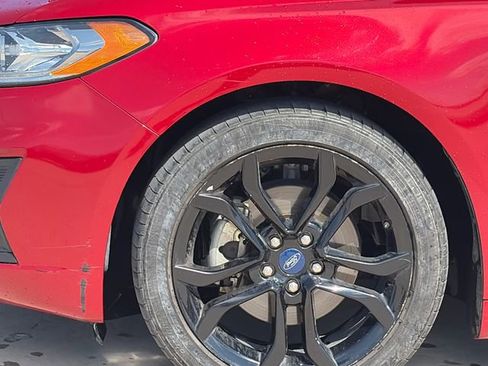 Used 2020 Ford Fusion SE w/ Equipment Group 151A image 5