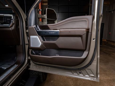 Used 2026 Ford F250 King Ranch w/ Chrome Package image 37