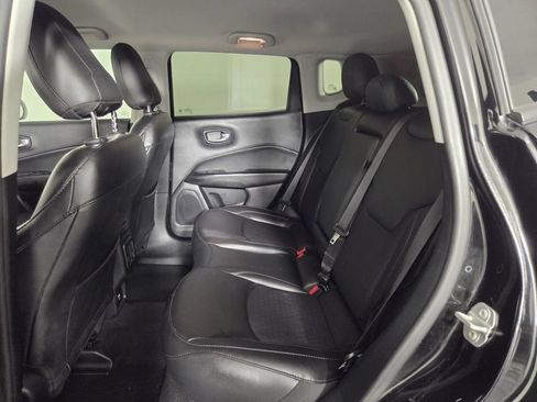 Used 2020 Jeep Compass Latitude FWD image 24