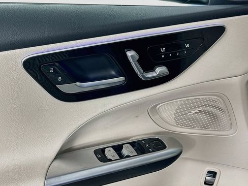 Certified 2026 Mercedes-Benz C 300 Sedan image 18