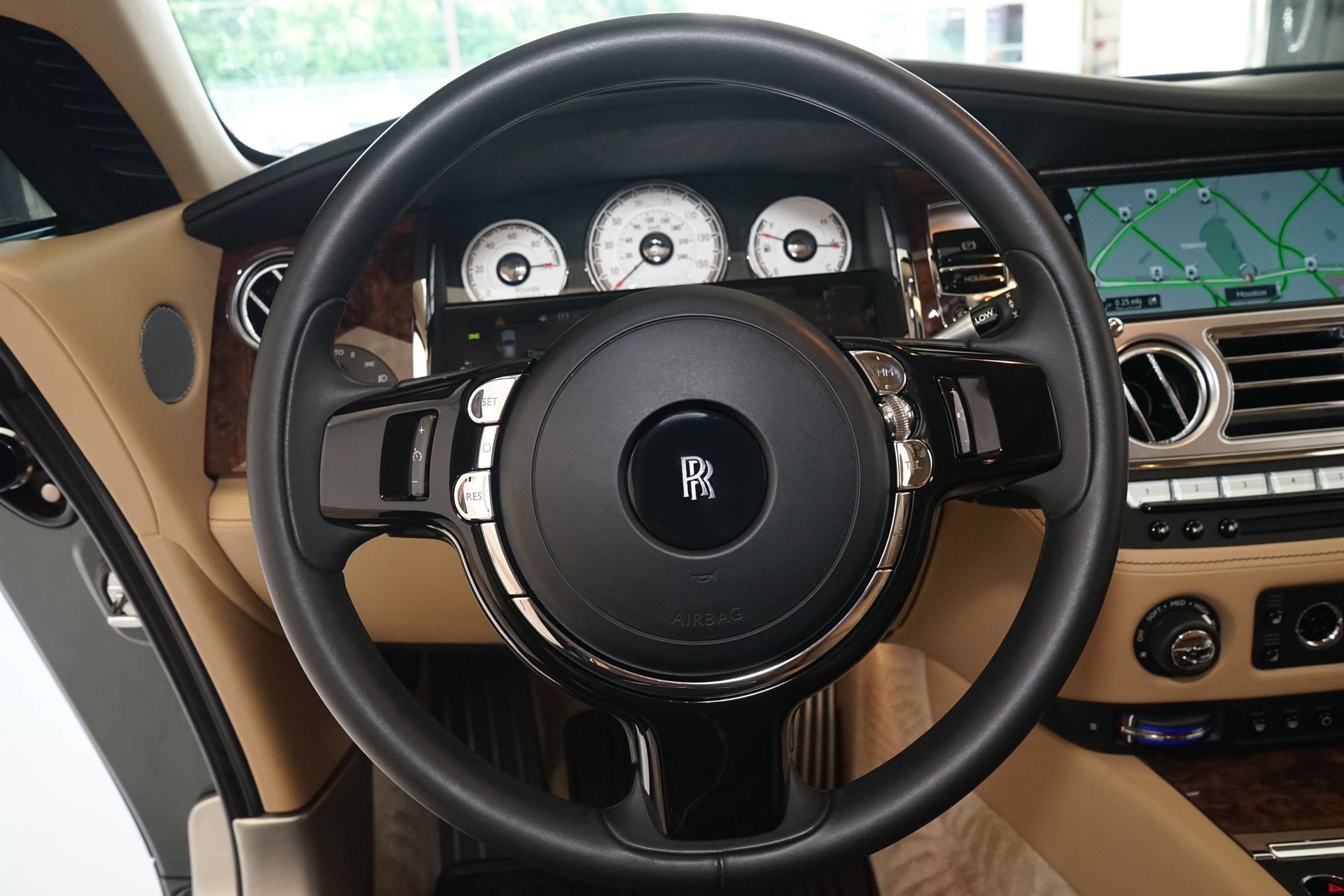 Used 2019 Rolls-Royce Wraith RWD image 13