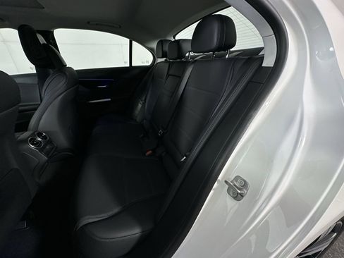 Used 2025 Mercedes-Benz C 300 Sedan image 22