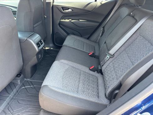 Used 2022 Chevrolet Equinox LT AWD/4WD image 16